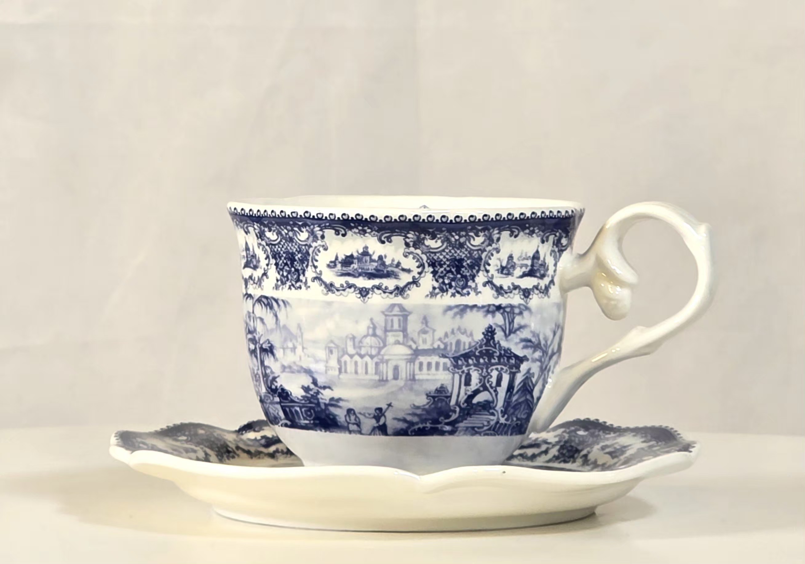 Mavi-Beyaz Manzara Desenli Vintage Kahve Fincanı Takımı – 12 Parça / 6 Kişilik