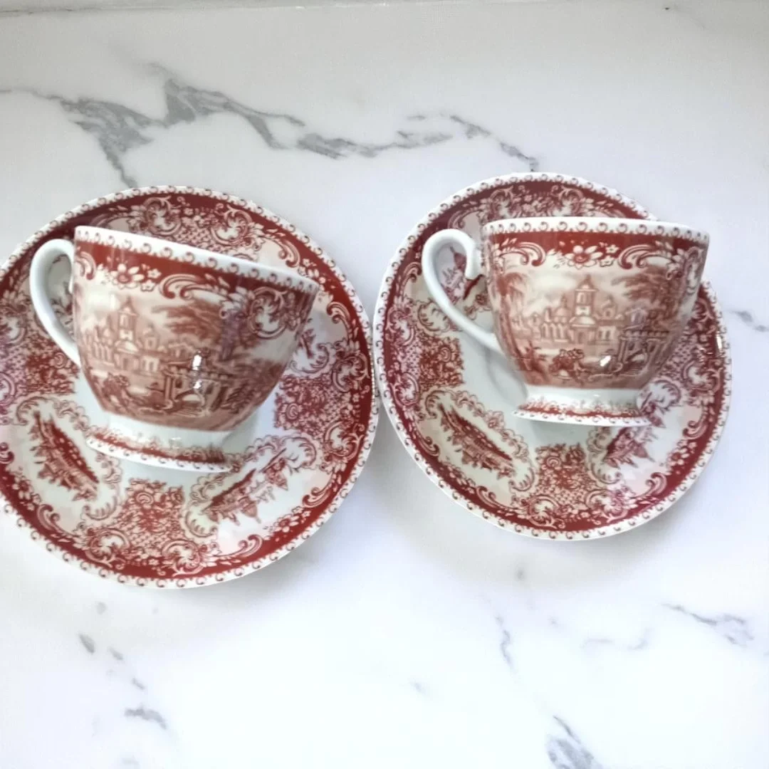 Kırmızı Manzara Desenli Vintage Kahve Fincanı Takımı – 12 Parça / 6 Kişilik