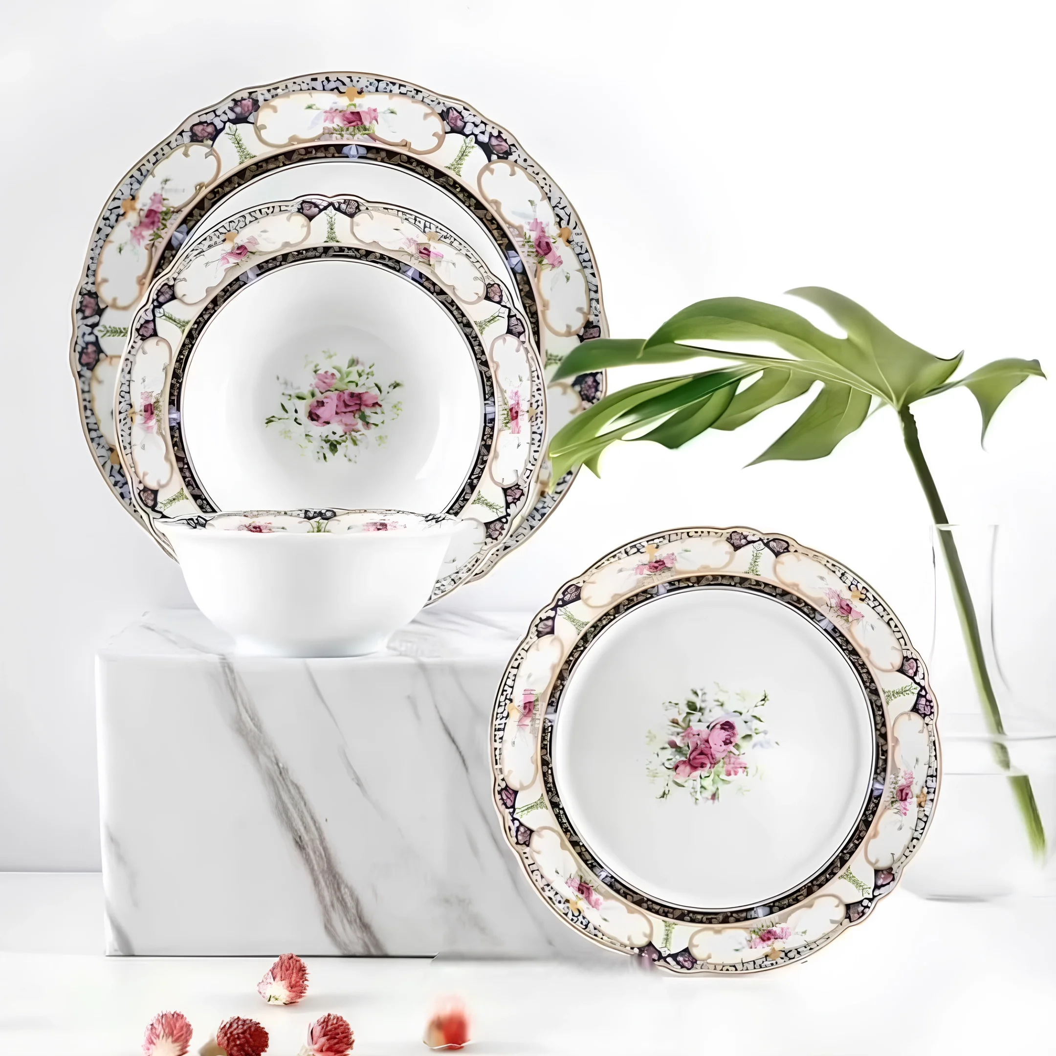 Çiçek Desenli Porselen Yemek Takımı 28 Parça 6 Kişilik