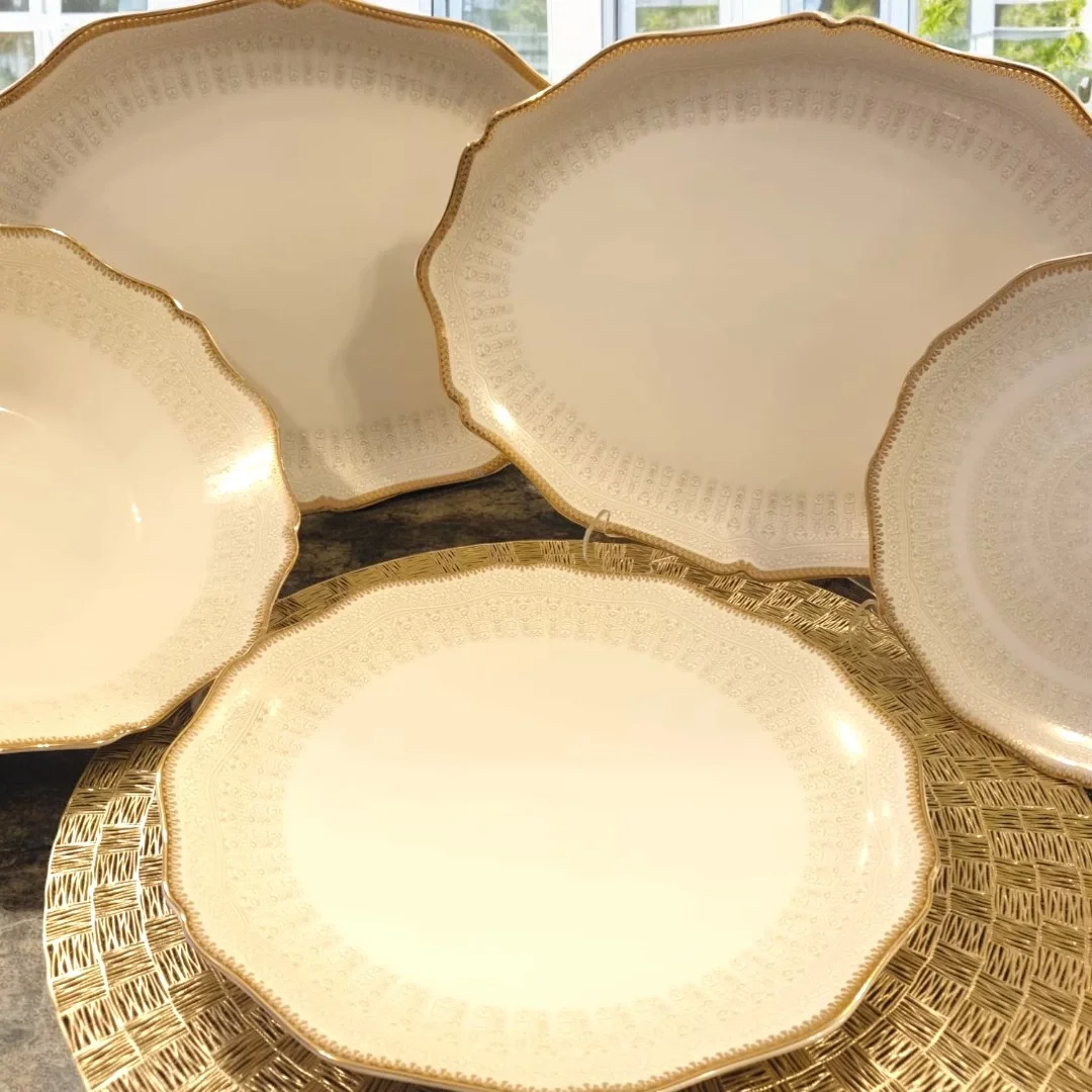 Elizabeth Lüks Altın İşleme Detaylı Porselen 28 Parça 6 Kişilik Yemek Takımı