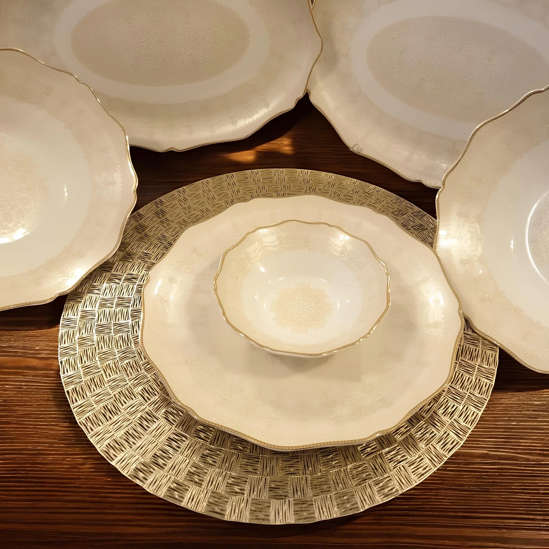 Elizabeth Lüks Altın İşlemeli Porselen 58 Parça 12 Kişilik Yemek Takımı