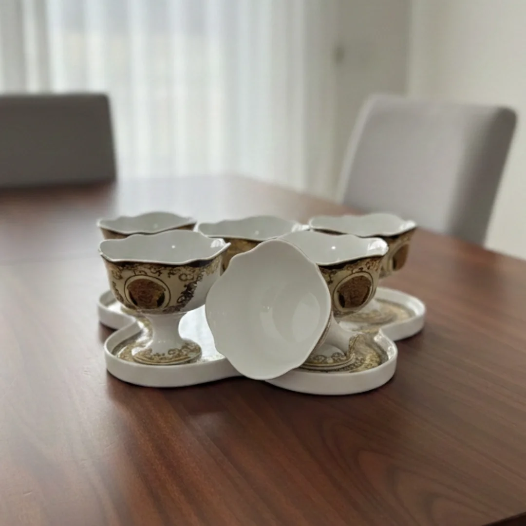 Lüks Desenli 6’lı Porselen Ayaklı Dondurmalık Seti – Altın Detaylı